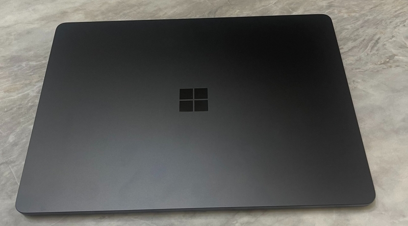 На &laquo;китайском Avito&raquo; обнаружен прототип ноутбука Surface Laptop 7 на чипе Intel Lunar Lake
