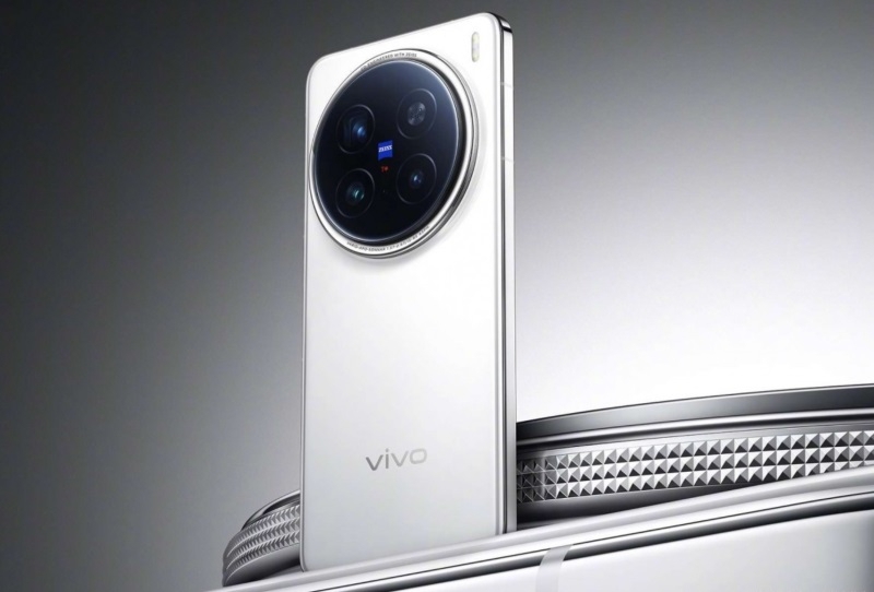 Vivo представила X200 Pro и компактный X200 Pro mini &mdash; первые смартфоны на флагманском Dimensity 9400