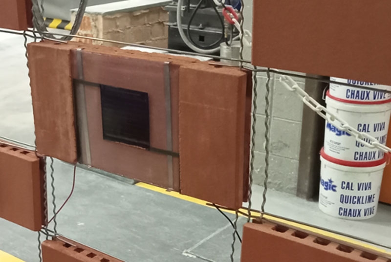 Стены зданий будут генерировать электричество &mdash;&nbsp;в Европе разработали солнечный кирпич с перовскитом