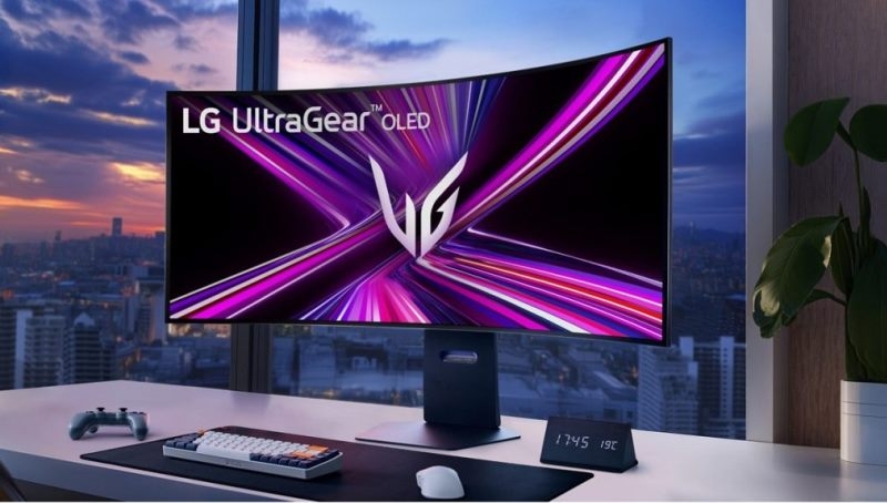 LG представила UltraGear 5K2K &mdash;&nbsp;первый в мире гнущийся игровой OLED-монитор с разрешением 5120 &times; 2160 пикселей