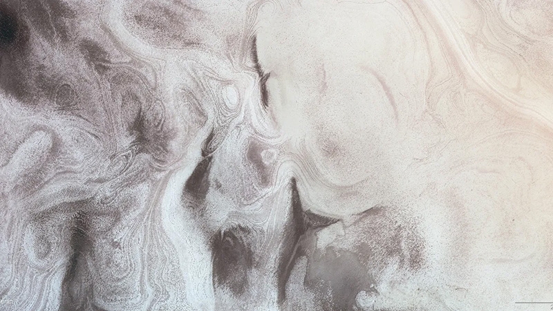 Марсианские орбитальные аппараты прислали фото &laquo;зимней сказки&raquo; на Красной планете