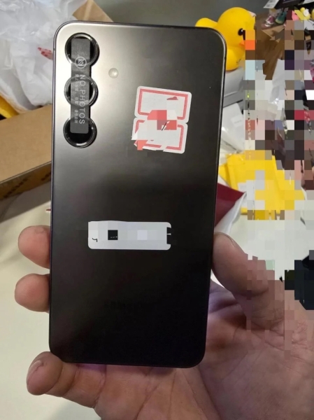 Samsung Galaxy S25+ показался на &laquo;шпионских&raquo; фото&nbsp;&mdash; они раскрыли поддержку&nbsp;5G mmWave