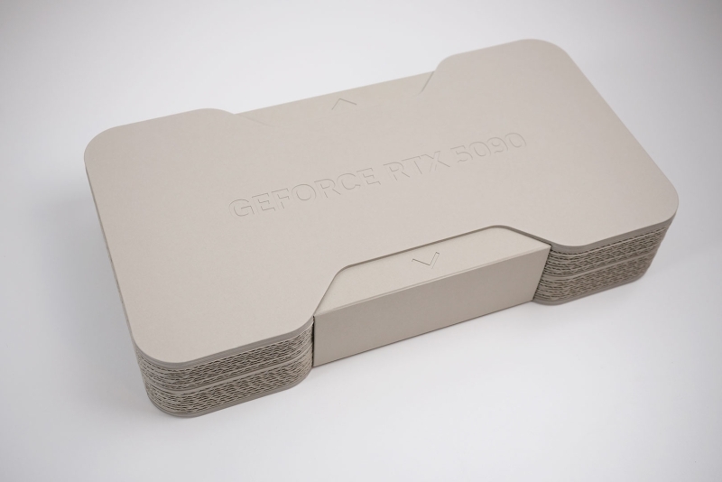 Опубликованы распаковки GeForce RTX 5090 Founders Edition&nbsp;&mdash; компактная видеокарта в экологичной коробке