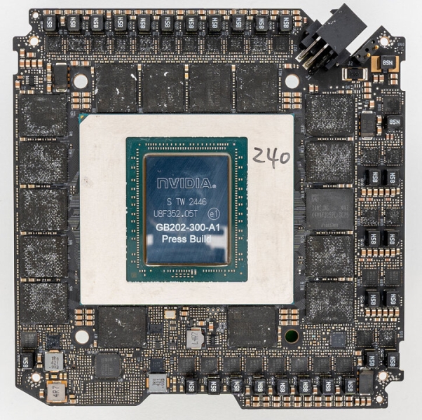 Вышли обзоры GeForce RTX 5090&nbsp;&mdash; наконец-то высокий FPS в 4K, но придётся раскошелиться