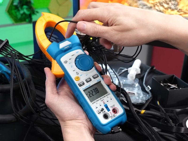 GeForce&nbsp;RTX 5090 уличили в разогреве кабелей питания до 150 &deg;C за считаные минуты