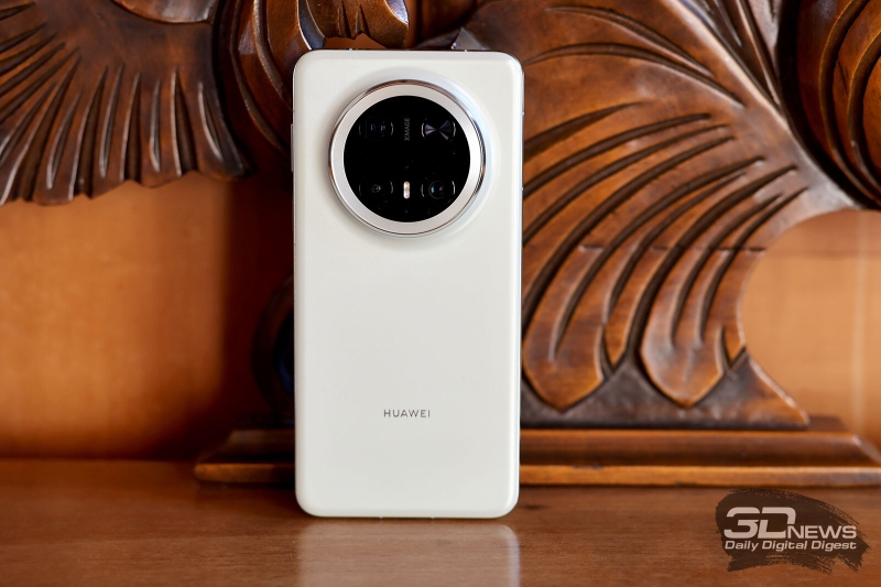 В России стартовали продажи трёхстворчатого смартфона&nbsp;Huawei Mate XT Ultimate Design и флагмана&nbsp;Mate 70 Pro