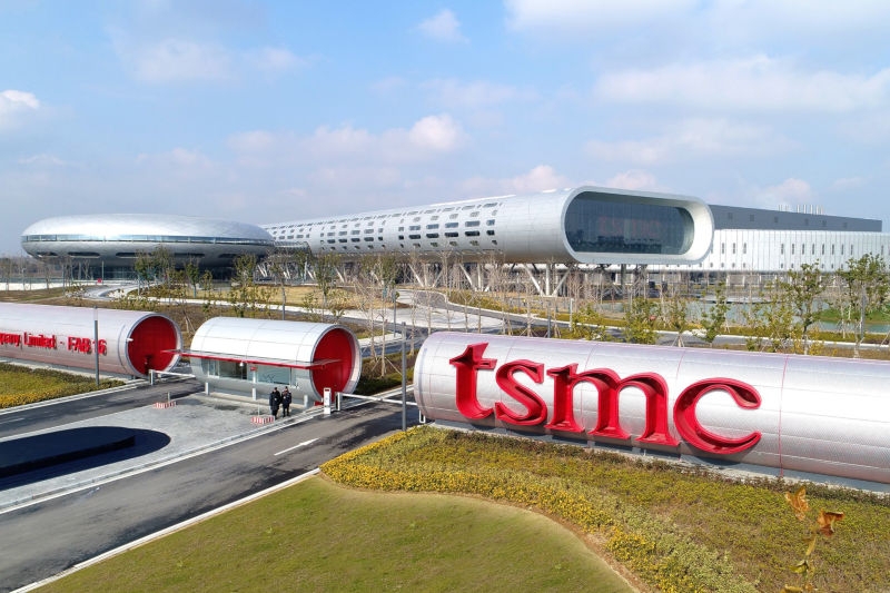 Трамп всё ещё хочет ввести пошлины на тайваньские чипы &mdash; сделка с TSMC на $100 млрд ничего не изменила