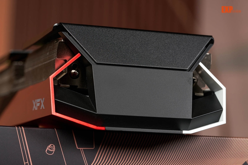 XFX представила Radeon RX 9070 XT Quick Silver Esport с&nbsp;магнитными вентиляторами и&nbsp;съёмными декоративными элементами