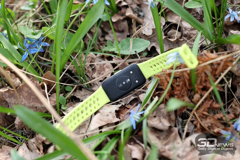 Фитнес-браслет HUAWEI Band 10: настоящий металл