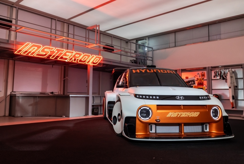 Hyundai представила Insteroid — концепт электромобиля в стиле гоночных симуляторов