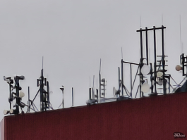 Обзор Nothing Phone (3a) Pro: самый нескучный смартфон 2025 года