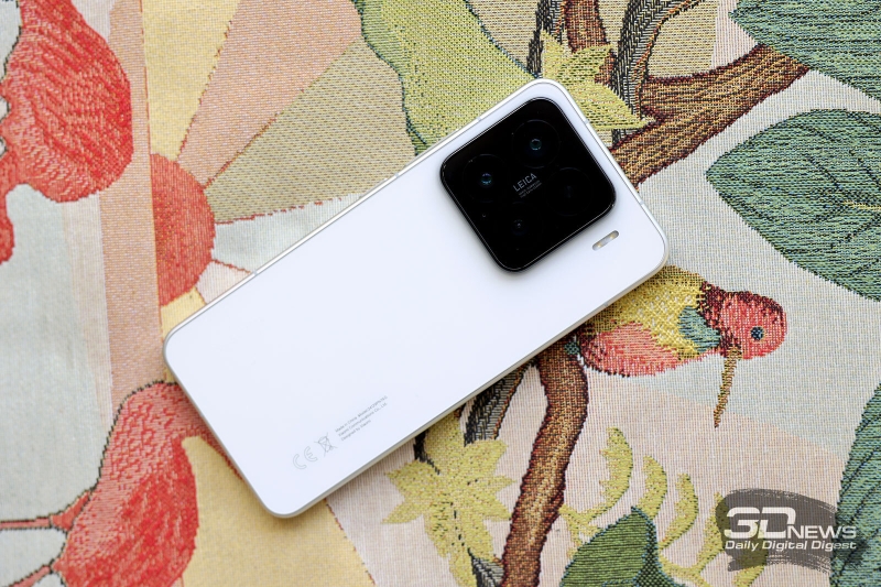 Обзор смартфона Xiaomi 15: горячая штучка