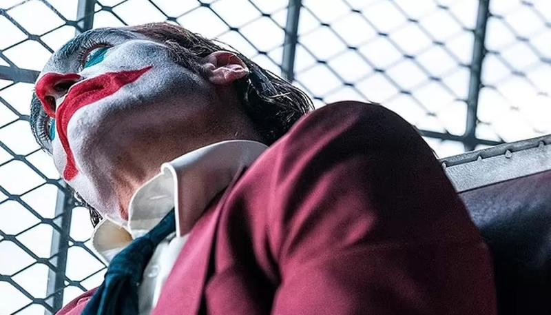 У бывшего Джокера Хоакина Феникса угнали дорогую машину